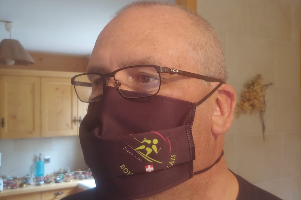 Nouveau masque du ski club